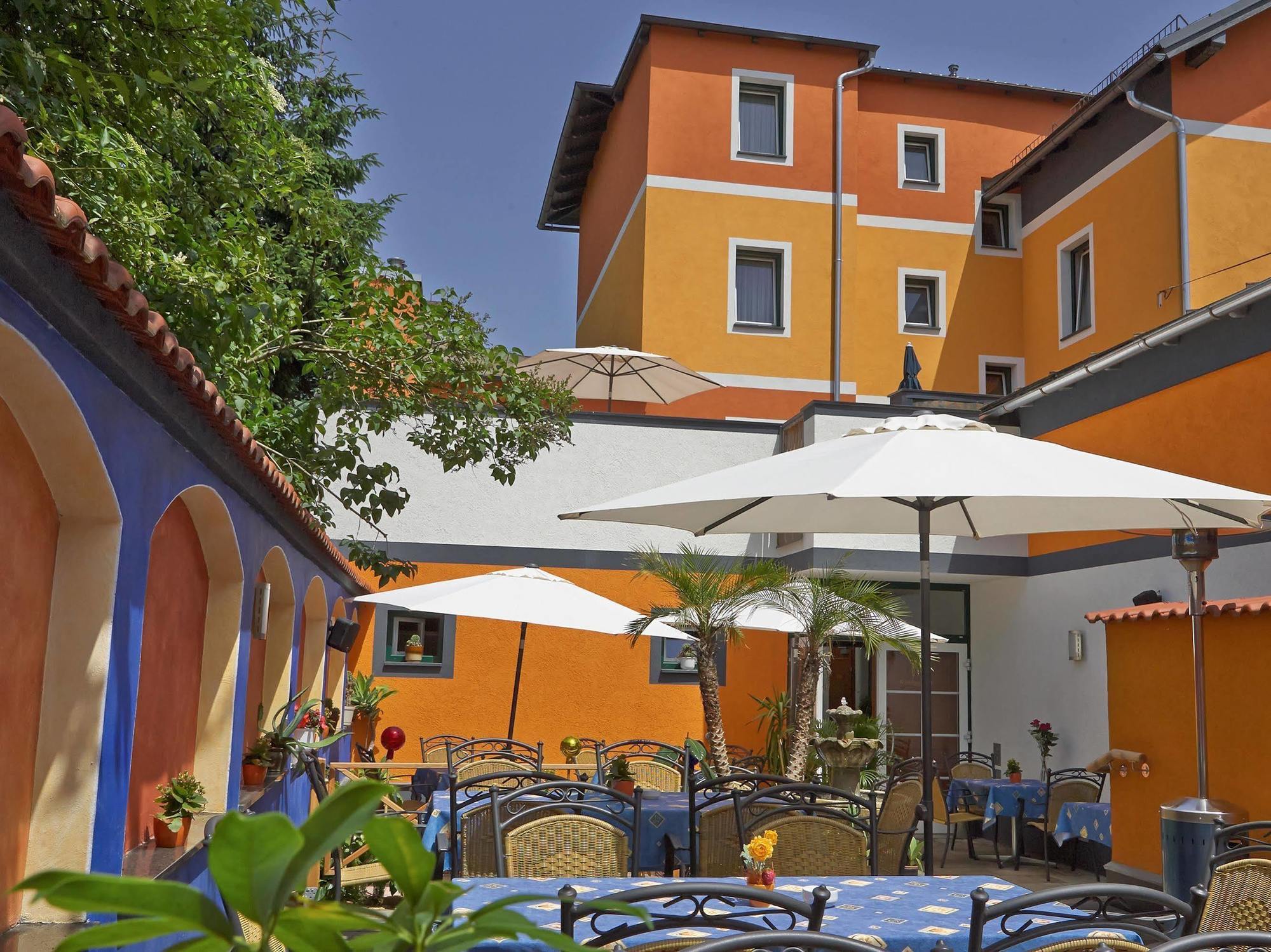 Hotel Restaurant Itzlinger Hof Salzburg Bagian luar foto